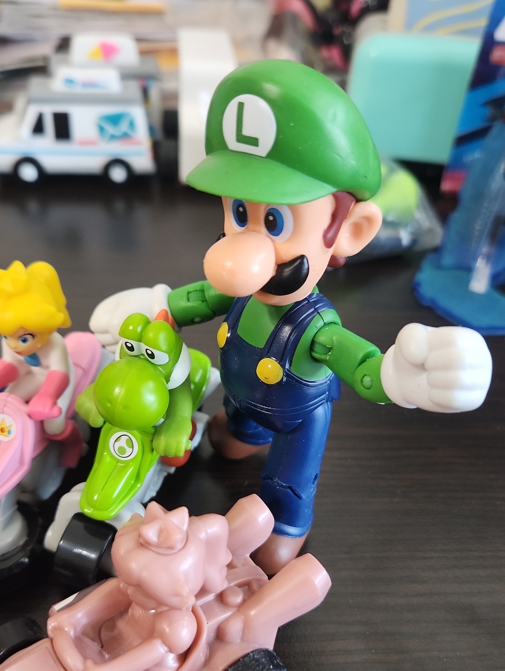 Mario Figure Lot - Picture 4 of 4
